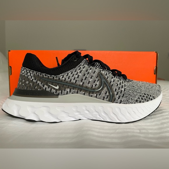 Nike React Infinity Run Flyknit 3 Running Shoe - Picture 1 of 7